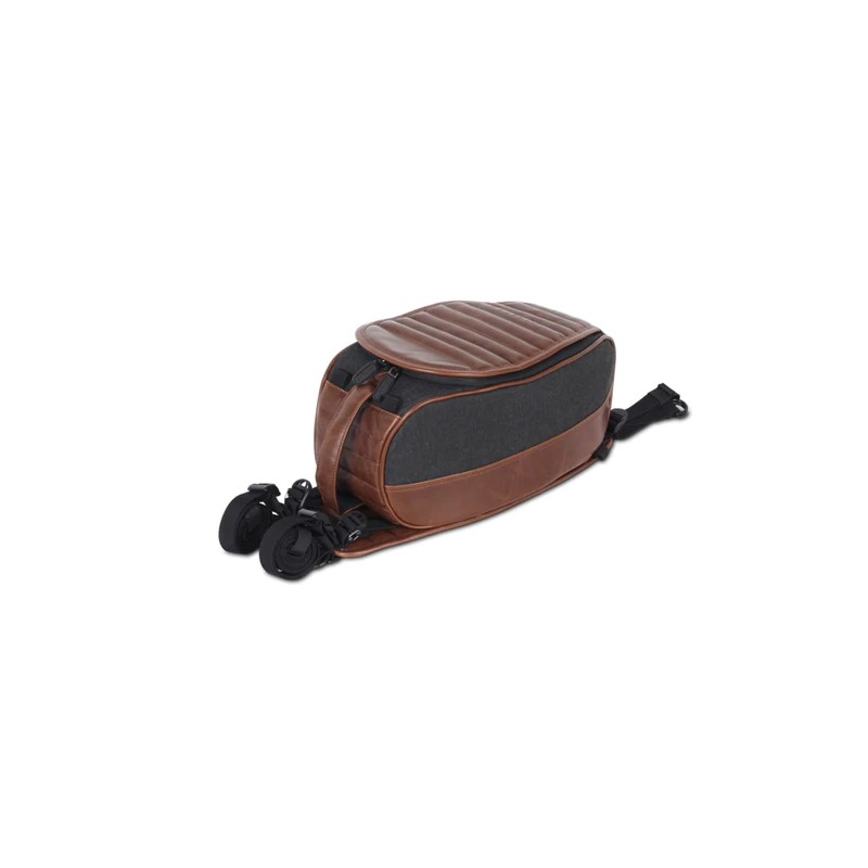 Shad X0SR18 Tank Bag + Base